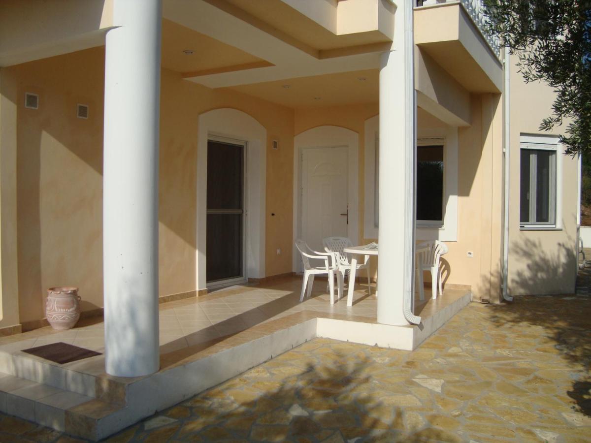 Villa Carisma Livadhakia Экстерьер фото